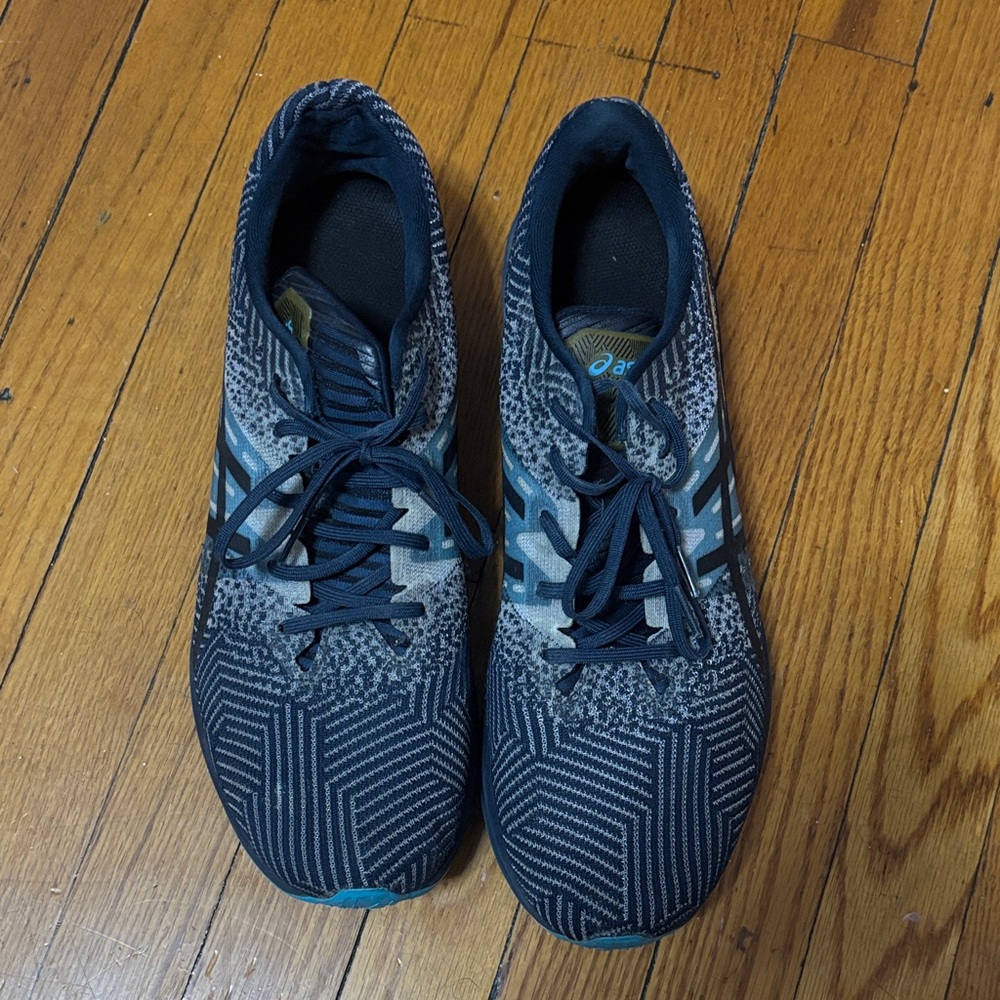 ASICS Men's Navy and Light Blue Knit Running Sneakers